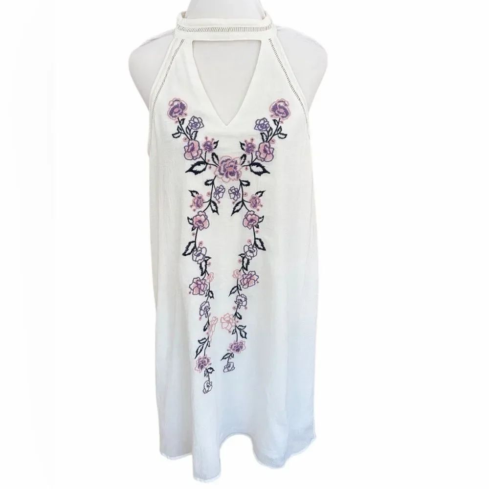 NWT Francesca’s Blue Rain Halter Dress with Embroidered Floral Details size M
